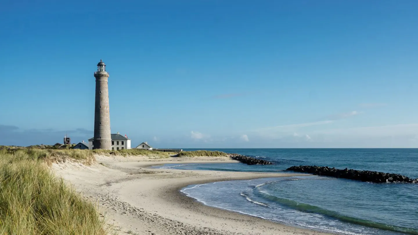 Det Grå Fyr i Skagen fra vandsiden